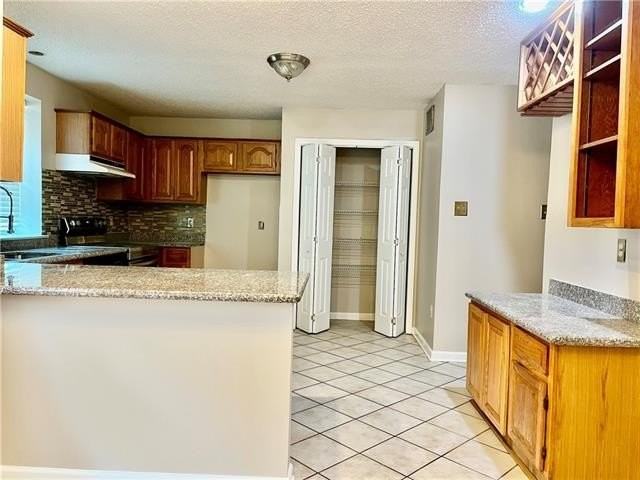 19 Rush Dr - Photo 5 of 16