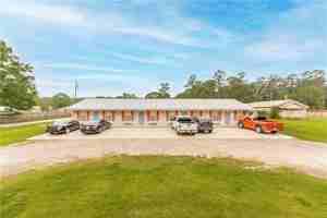 featured image of 196 Larussa Ln #2