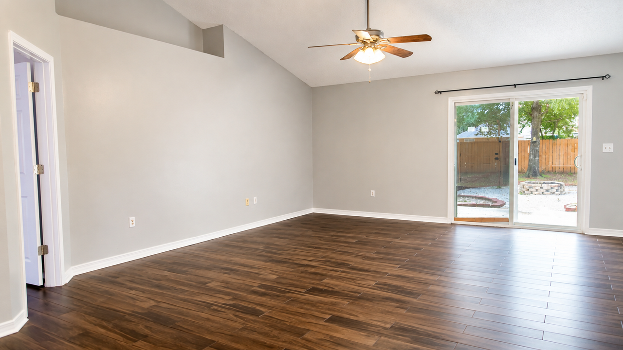 1248 Jefferyscot Dr #1 - Photo 4 of 50