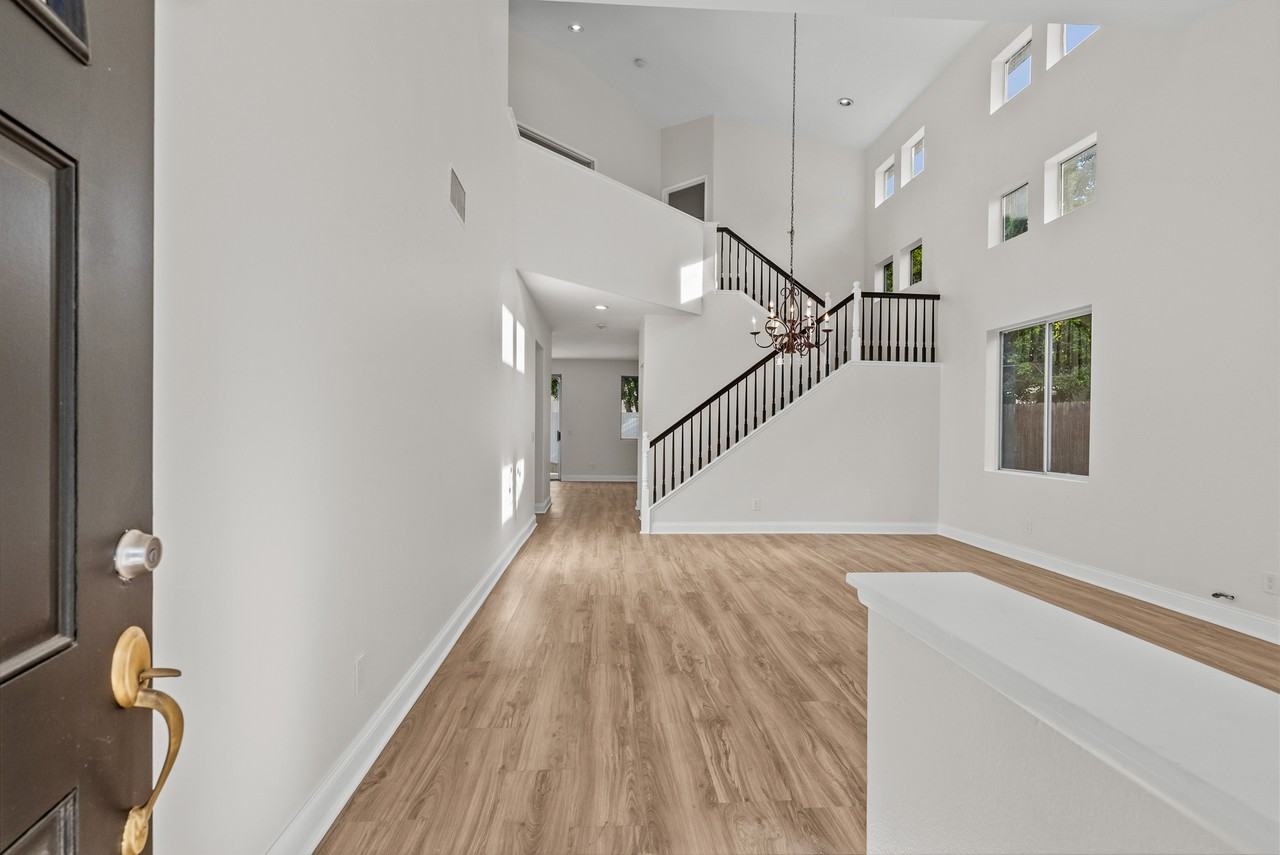 18800 Lull St #1 - Photo 5 of 49