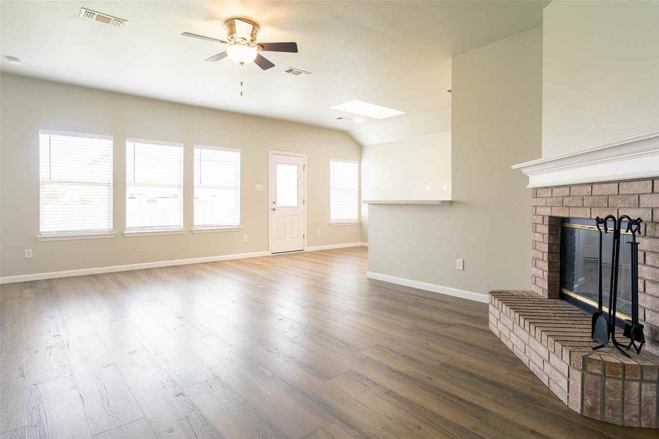 10500 Aransas Dr - Photo 2 of 27