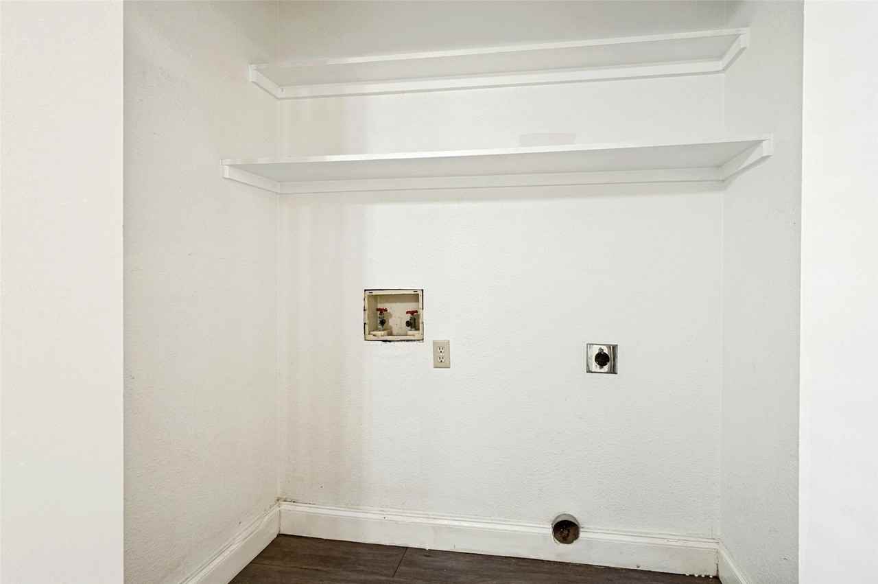 8902 Marilyn Dr - Photo 7 of 12
