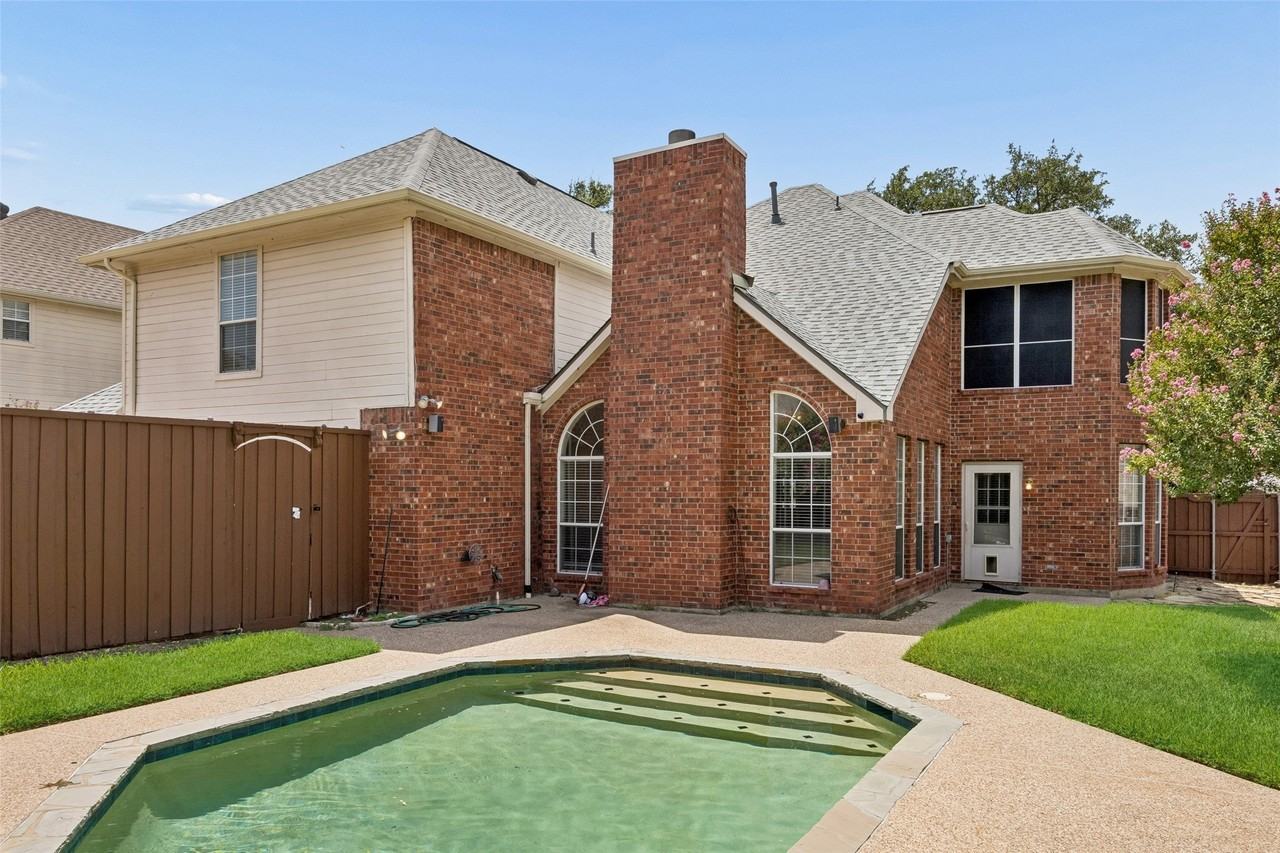 8408 Kenning Ct - Photo 2 of 34