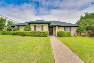 917 Meadowgate Dr - Photo 1 of 1