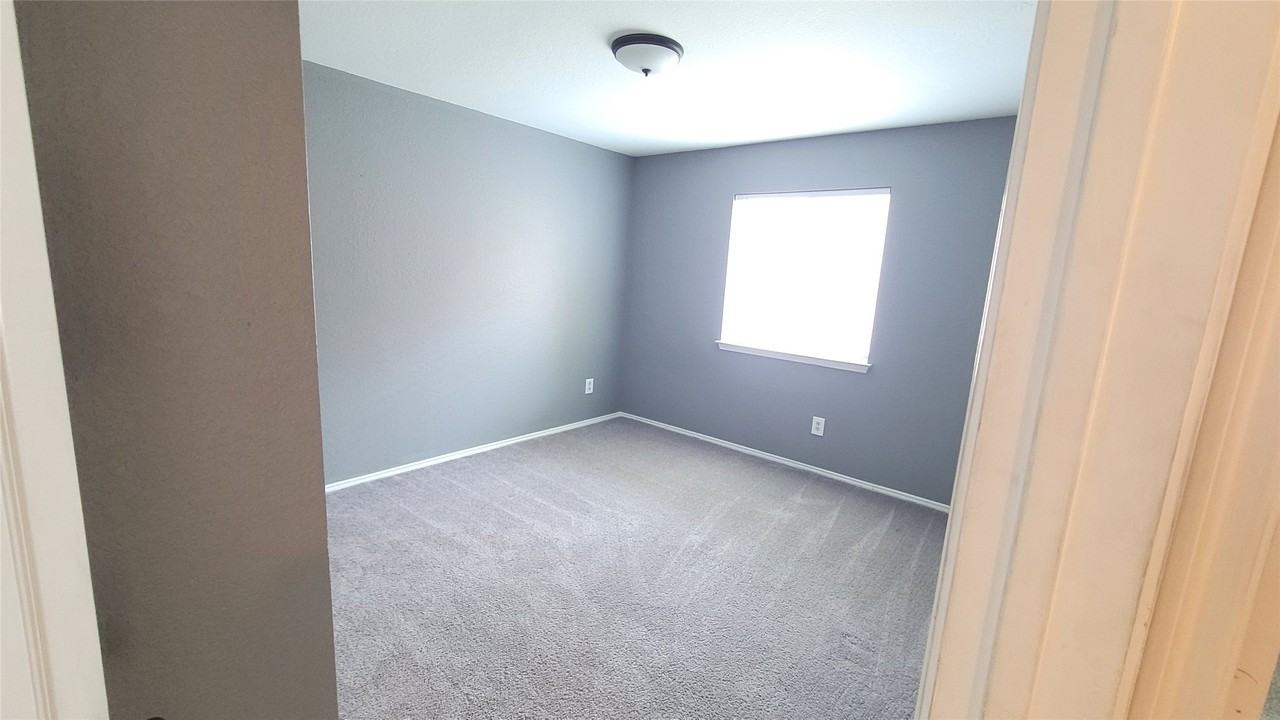 2717 Morningside Dr - Photo 6 of 27