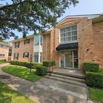 6033 Sandhurst Ln #D - Photo 1 of 1