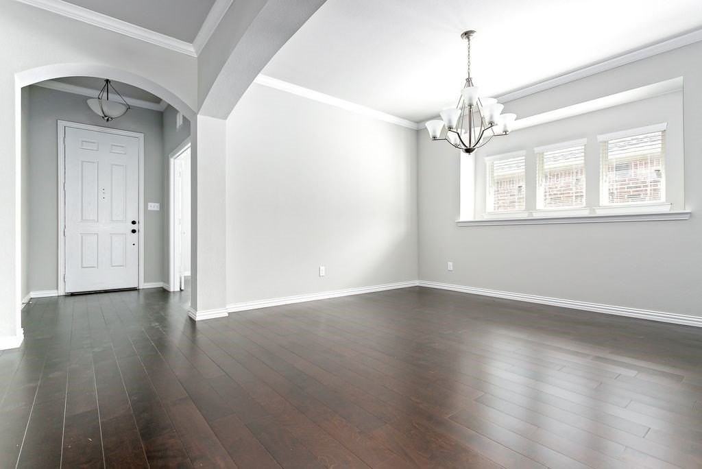3005 Martha Dr - Photo 5 of 15