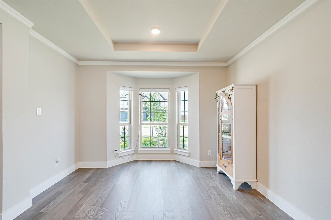 727 Stearman Ln - Photo 4 of 33