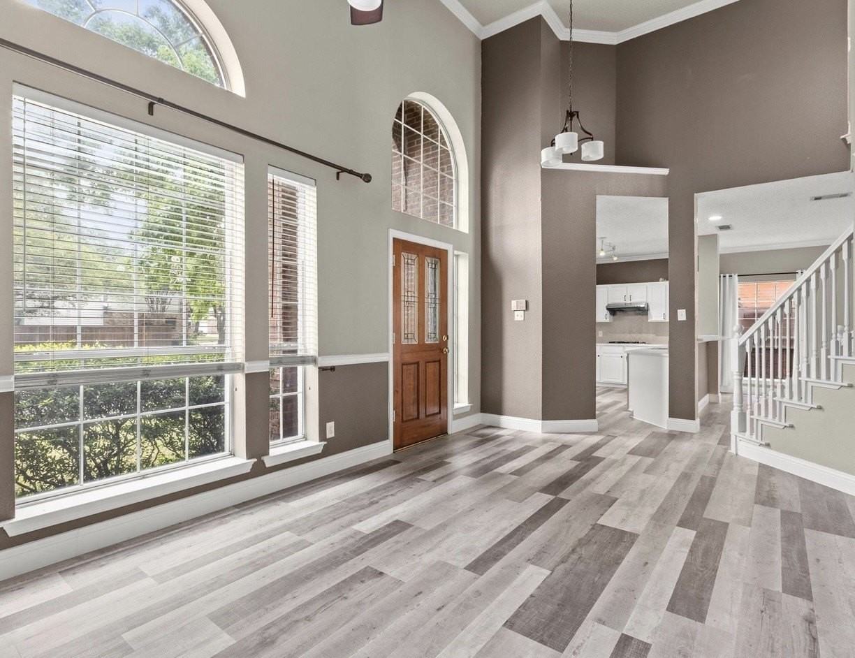 314 Santa Fe Trl - Photo 3 of 19
