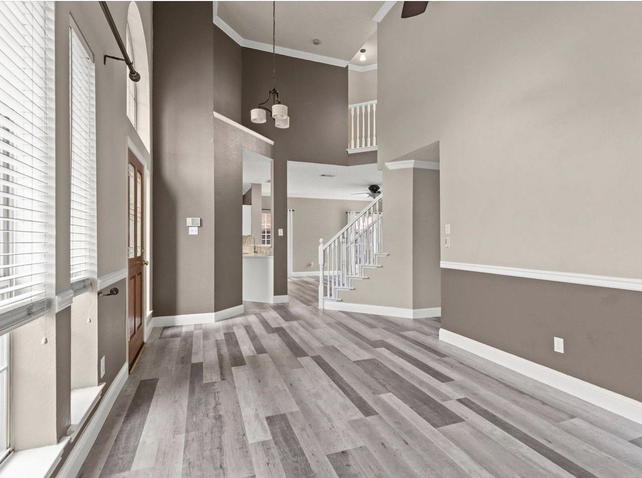 314 Santa Fe Trl - Photo 4 of 19