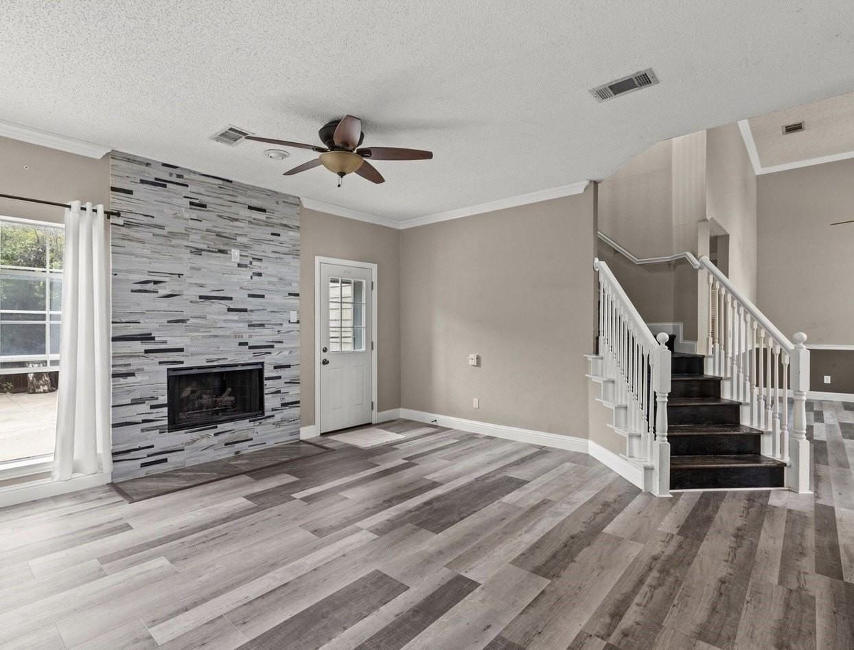 314 Santa Fe Trl - Photo 6 of 19