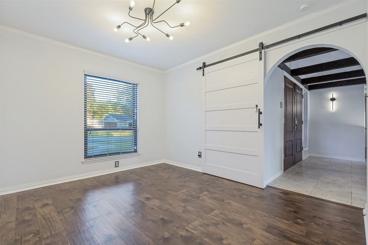 12311 Cedar Bend Dr - Photo 4 of 25