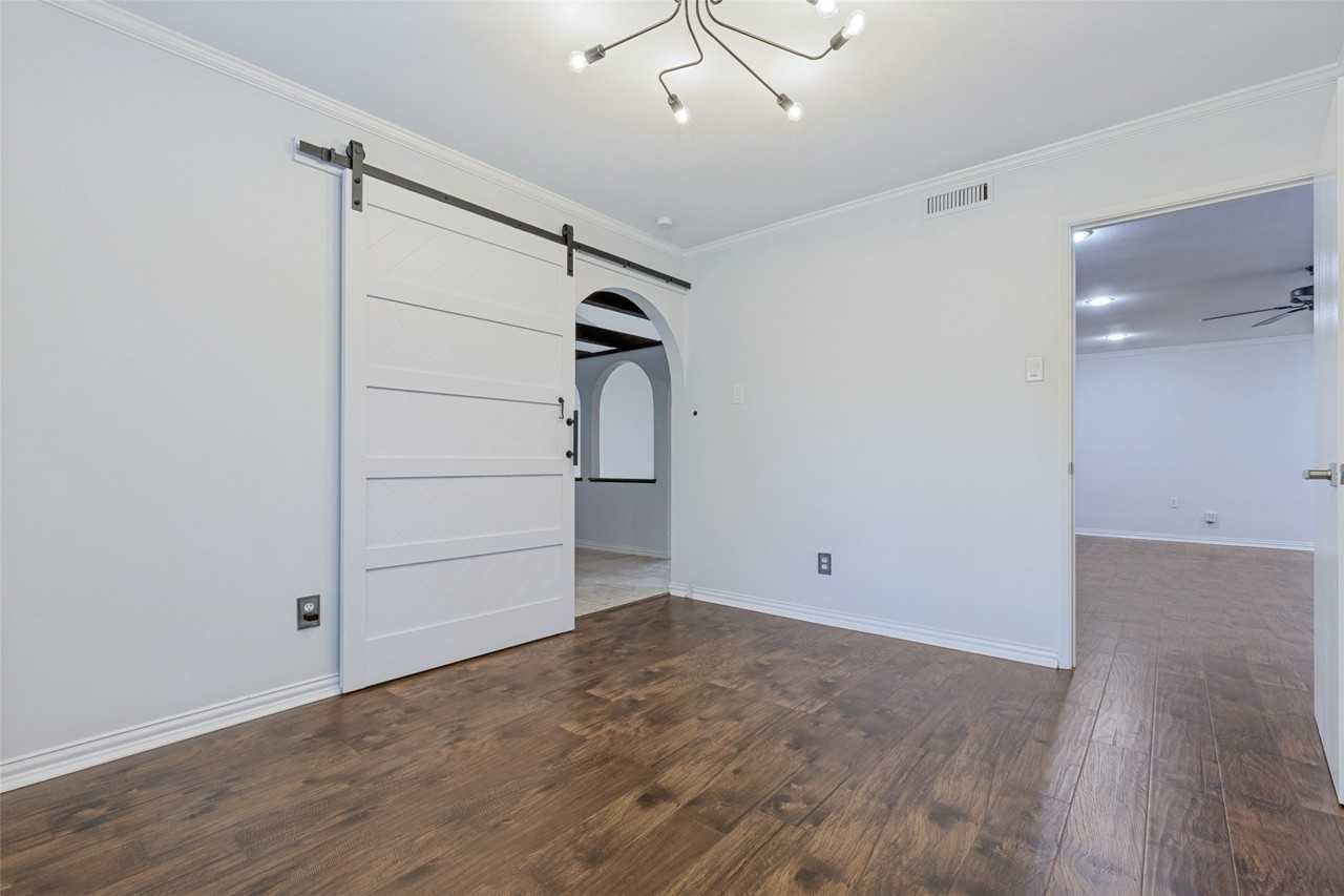 12311 Cedar Bend Dr - Photo 6 of 25