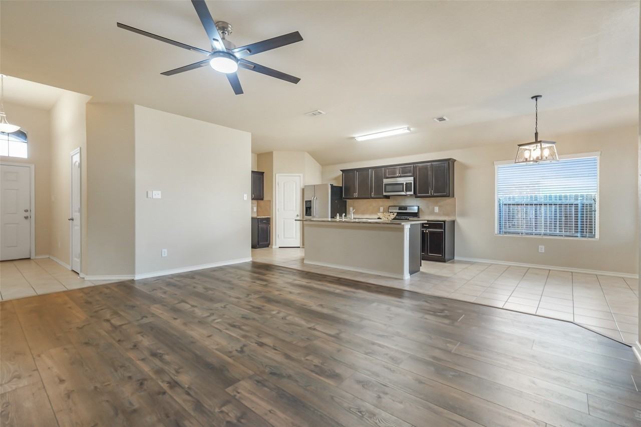 6353 Seagull Ln - Photo 4 of 26