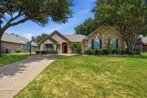 featured image of 900 Muirfield Dr