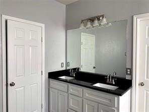 4500 Hickory Meadows Ln - Photo 7 of 19