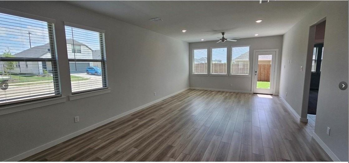 103 Travine Dr - Photo 4 of 10