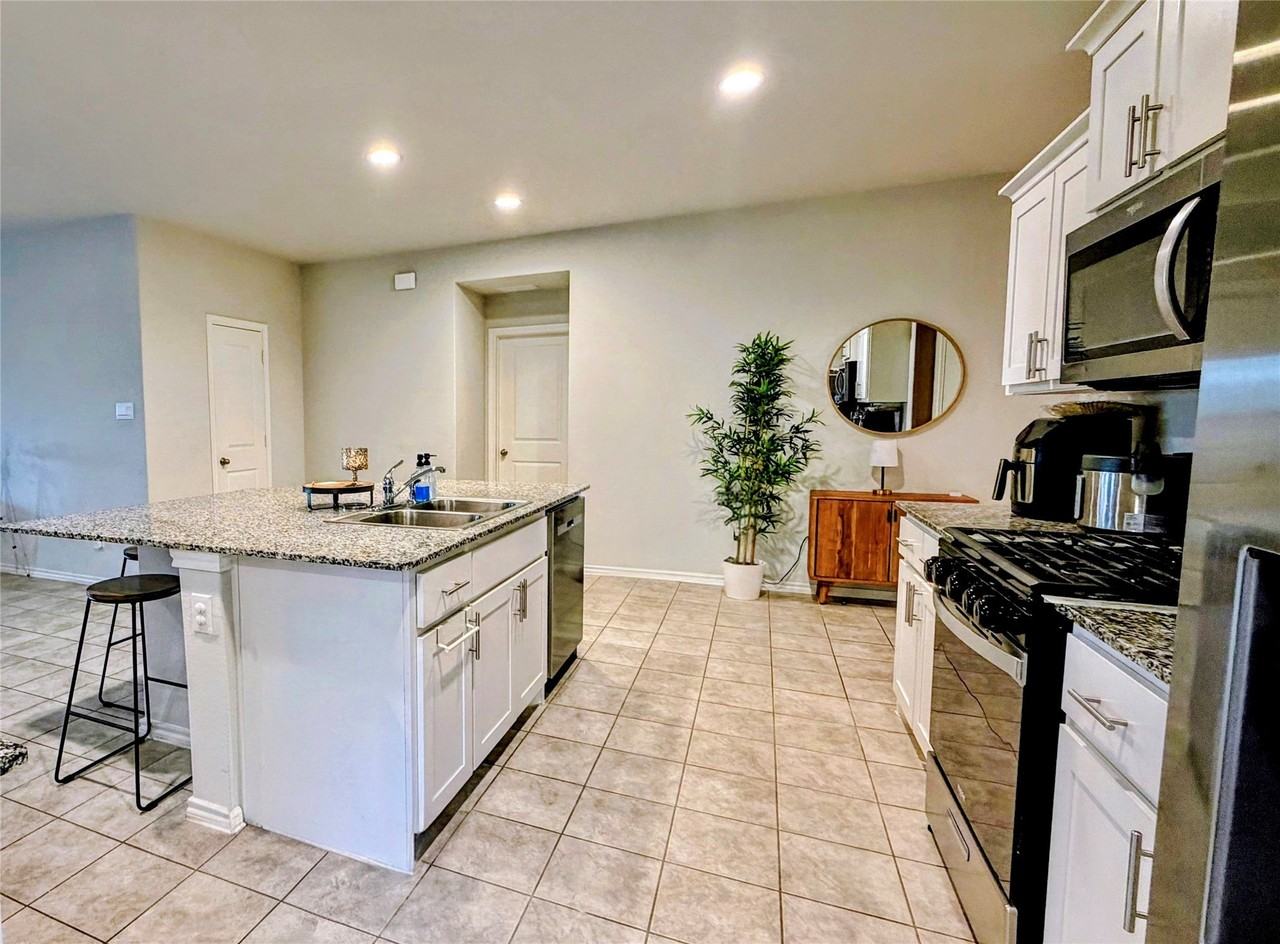 16628 Hay Valley Dr - Photo 6 of 19