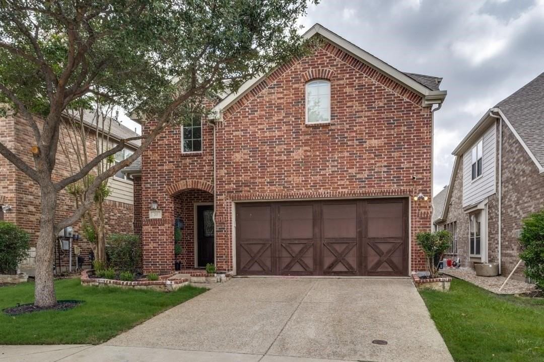 205 Chester Dr - Photo 2 of 22