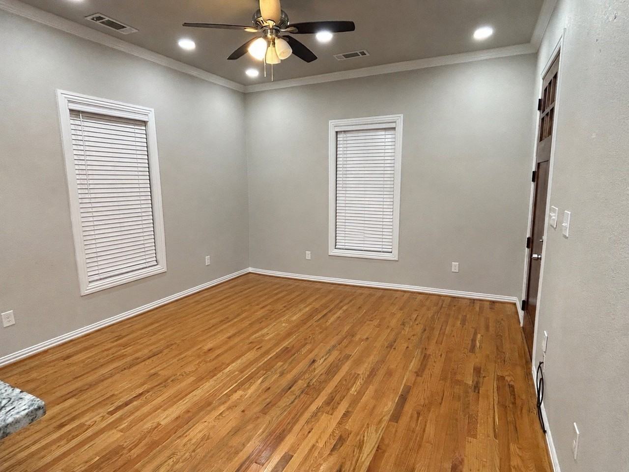505 S Storey St - Photo 2 of 12