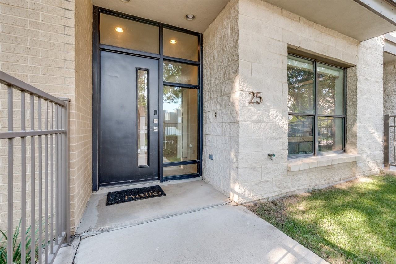 4111 Newton Ave #25 - Photo 3 of 12