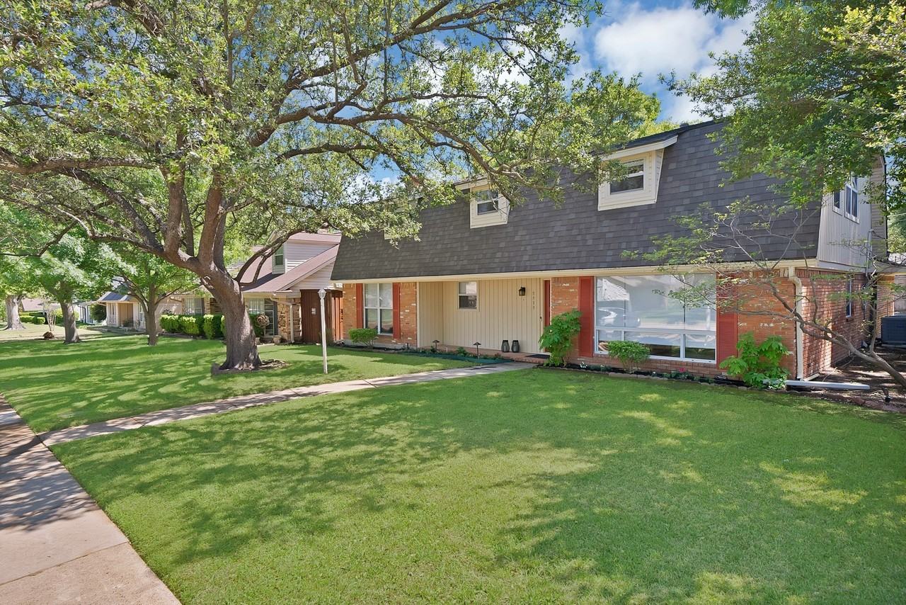 1427 Stagecoach Dr - Photo 3 of 38