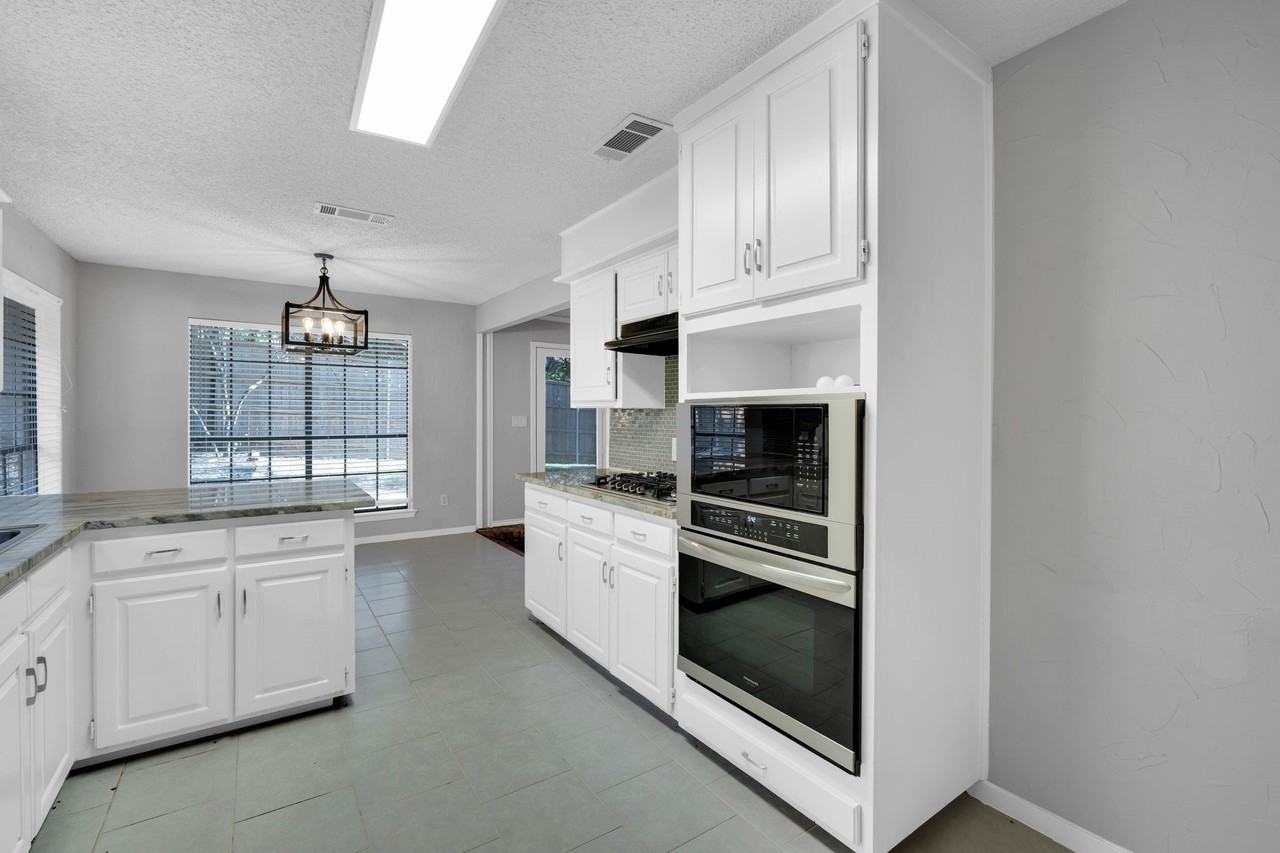 5717 Stage Line Ct - Photo 7 of 20