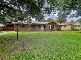 1914 W Northgate Dr - Photo 1 of 1