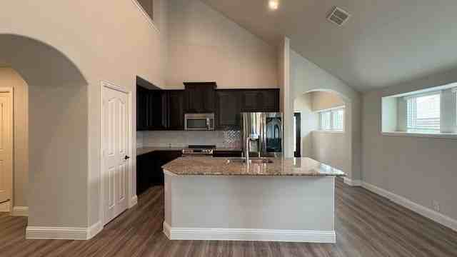 9400 Wellington Dr - Photo 7 of 23