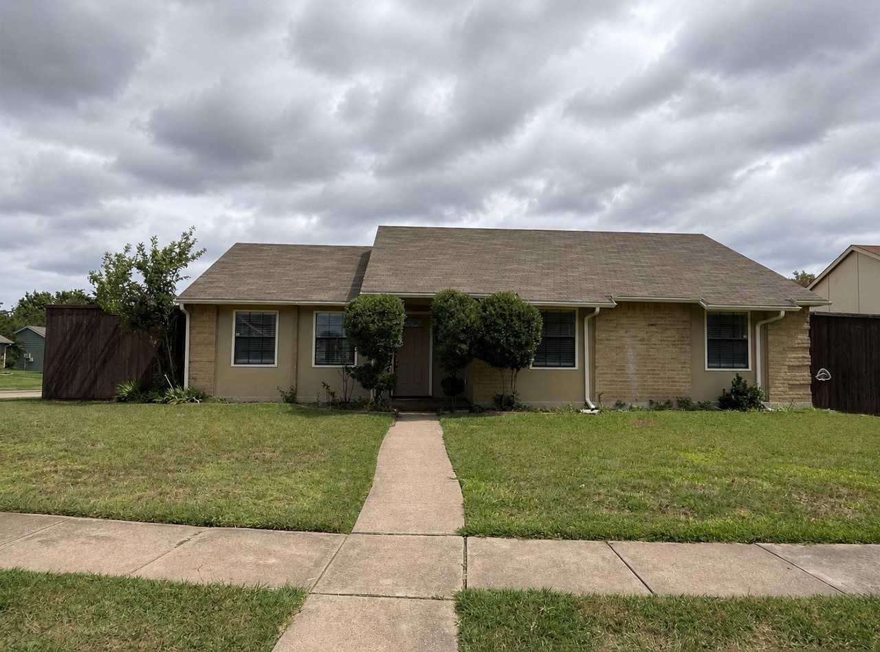 515 English Oak Dr