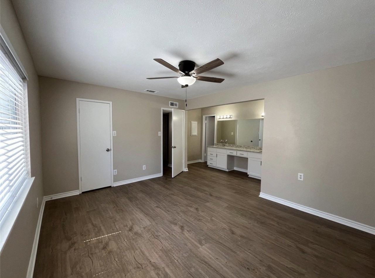515 English Oak Dr - Photo 7 of 11