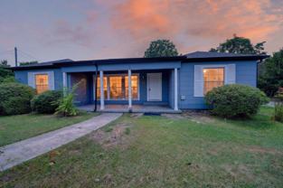 4603 Lee St - Photo 1 of 1