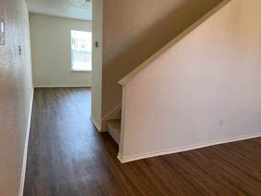 1101 Mustang Ridge Dr - Photo 3 of 28