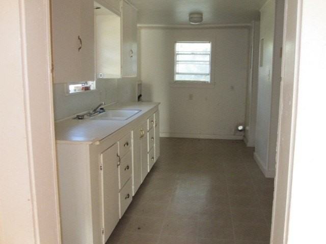 501 S Ash St - Photo 3 of 9