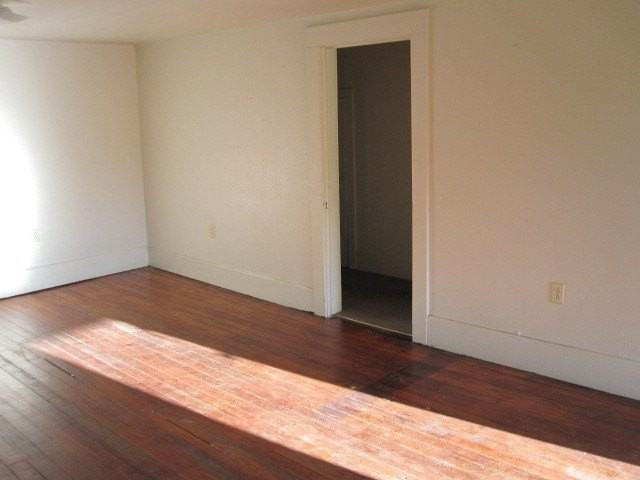 501 S Ash St - Photo 6 of 9