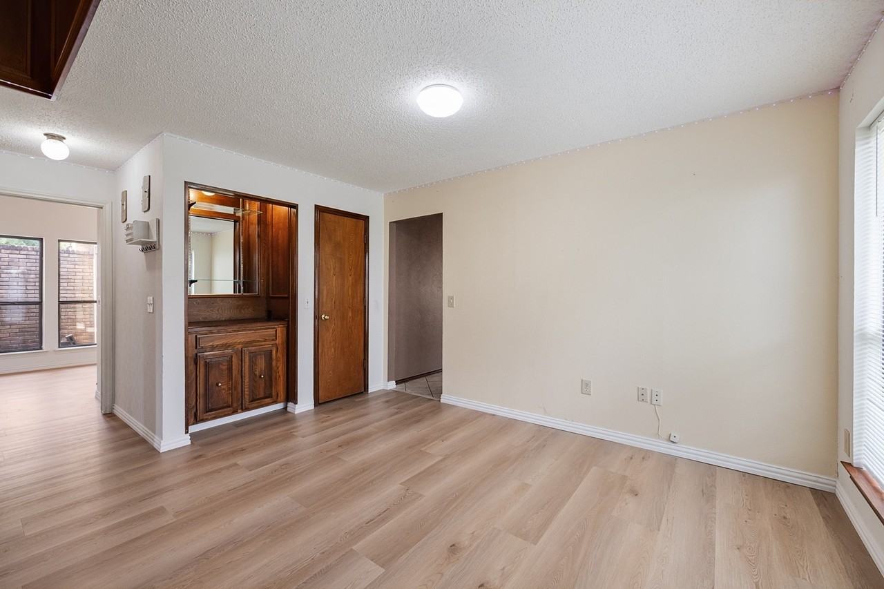 3217 Laurel Oaks Ct - Photo 7 of 23