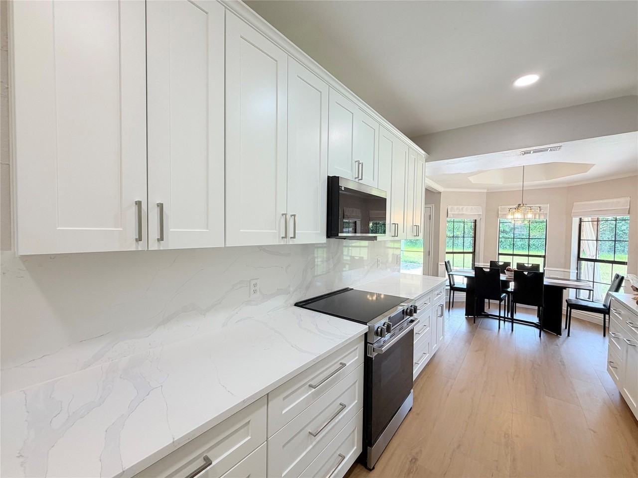 3107 Trail Lake Dr - Photo 3 of 11