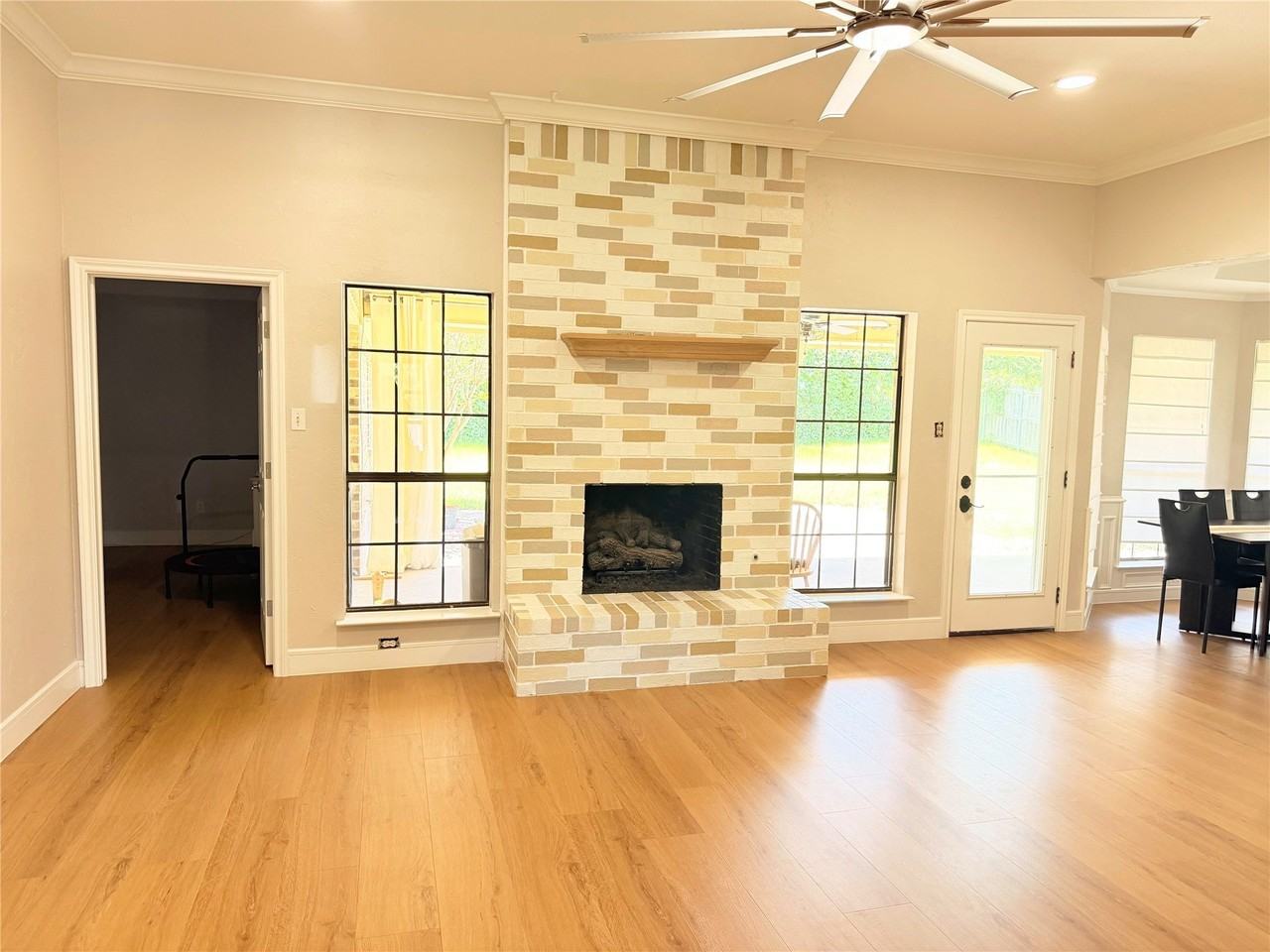 3107 Trail Lake Dr - Photo 7 of 11