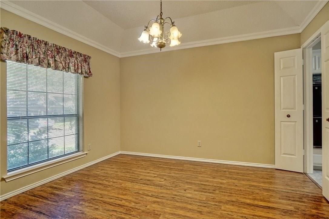 5705 Royal Club Dr - Photo 5 of 24