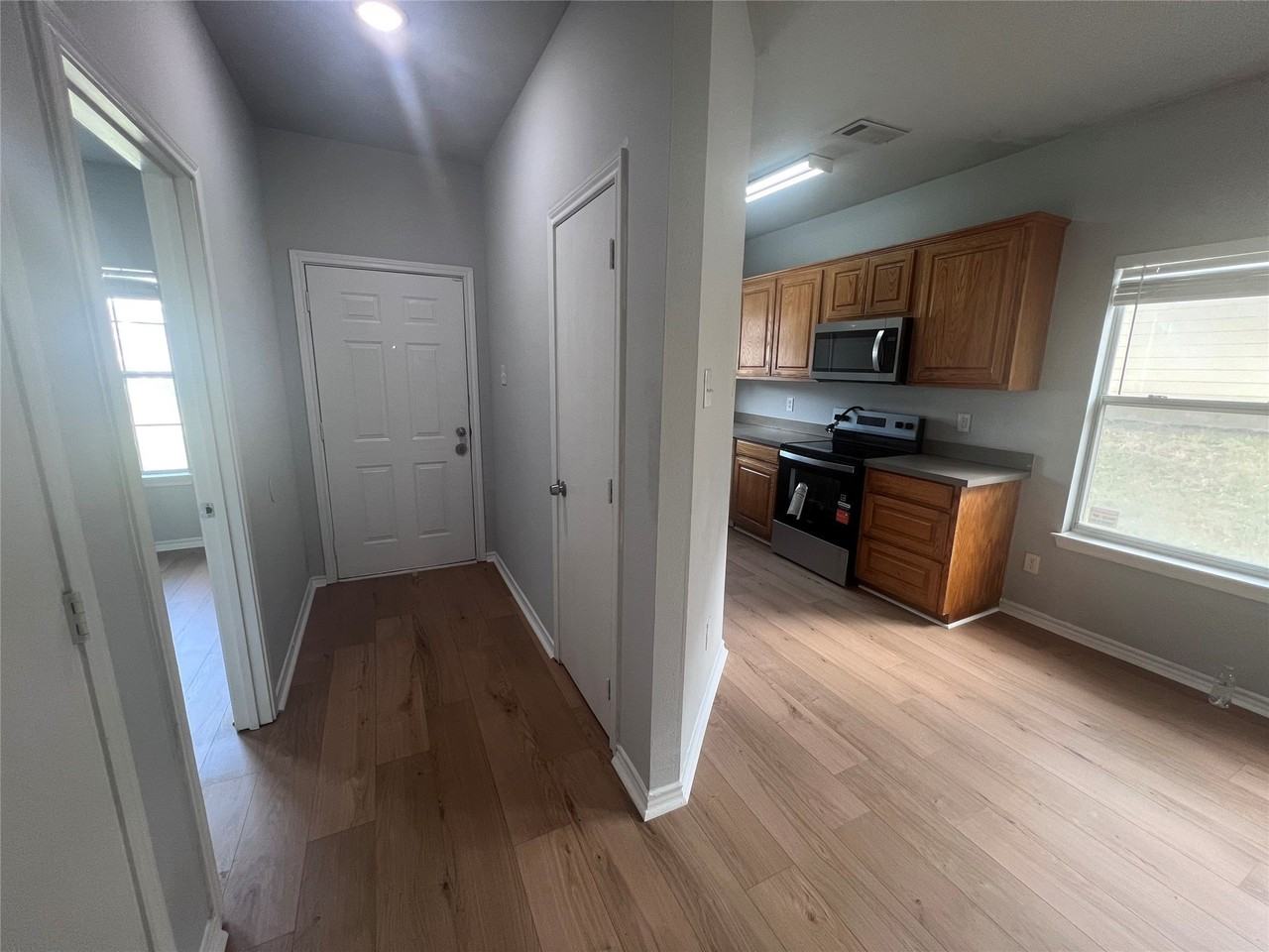 5981 Robinwood St - Photo 6 of 6