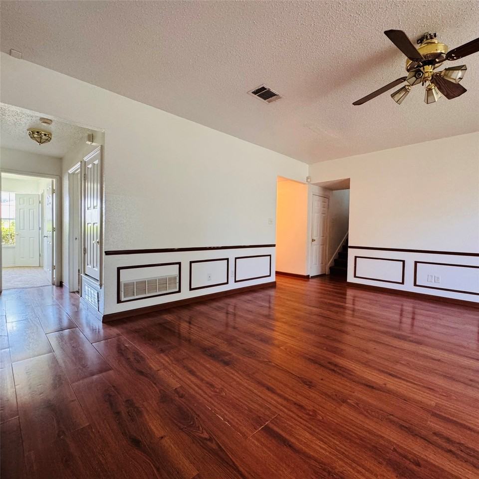 5524 Royal Meadow Ln - Photo 3 of 10