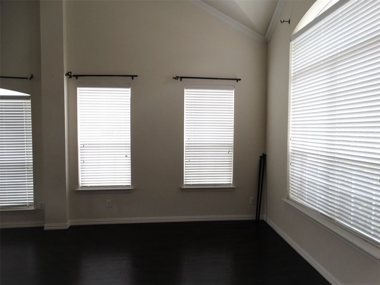 11897 Lampwick Ln - Photo 6 of 28