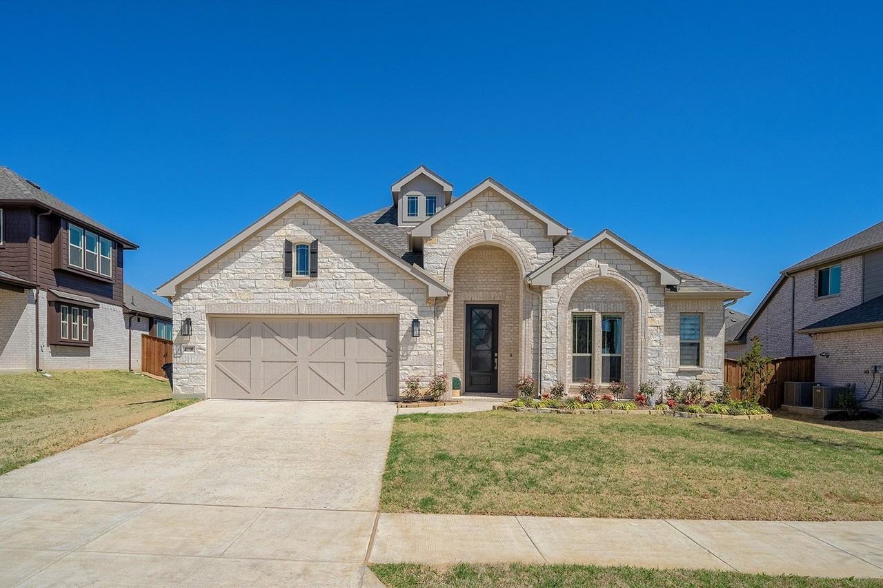 4110 Mill Pond Dr - Photo 2 of 37