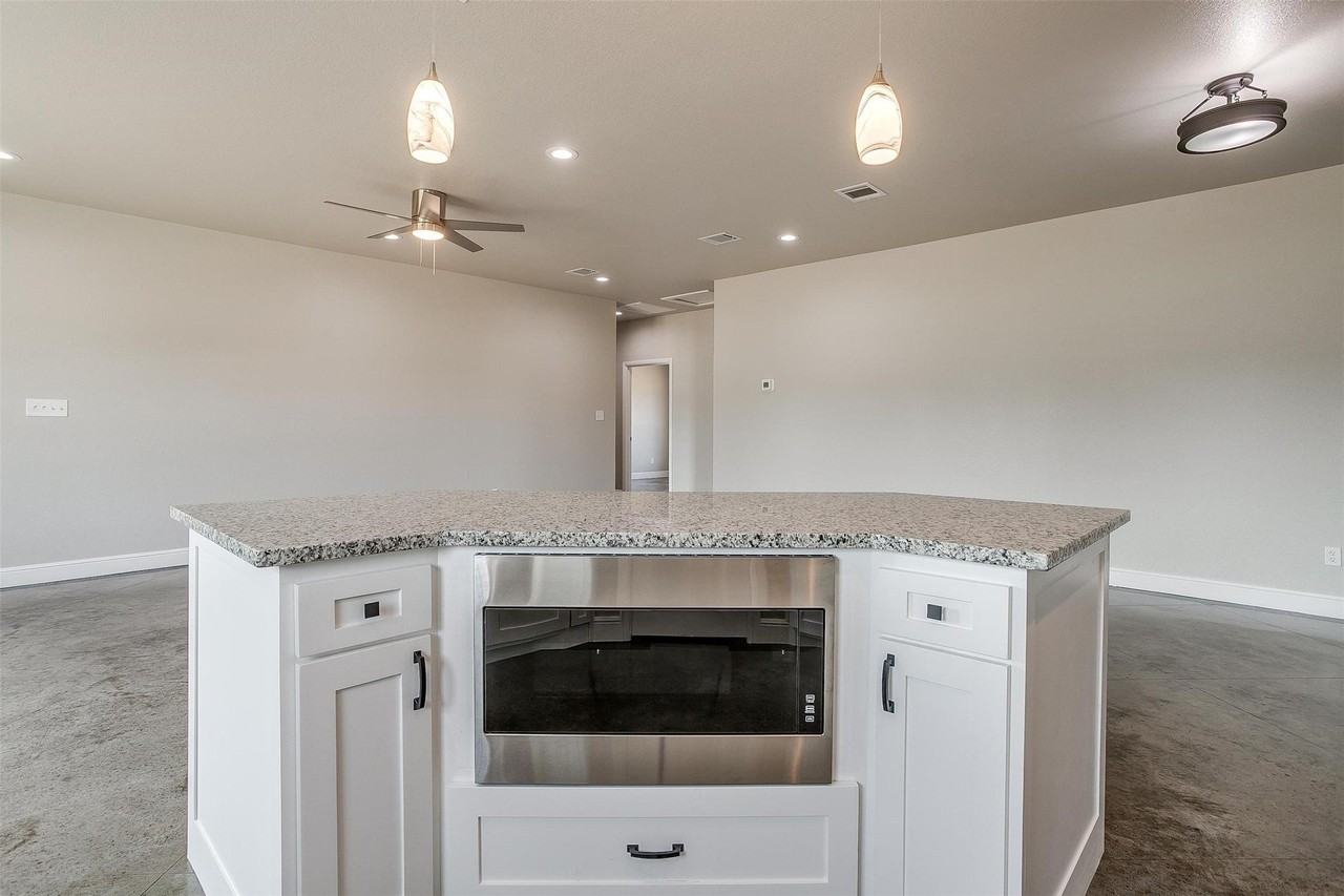 20 Frost Ln Unit B #20B - Photo 4 of 8