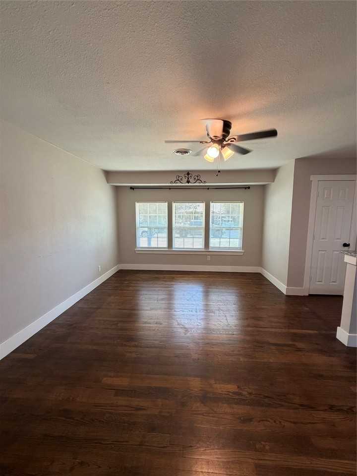7825 Dugan St - Photo 3 of 10