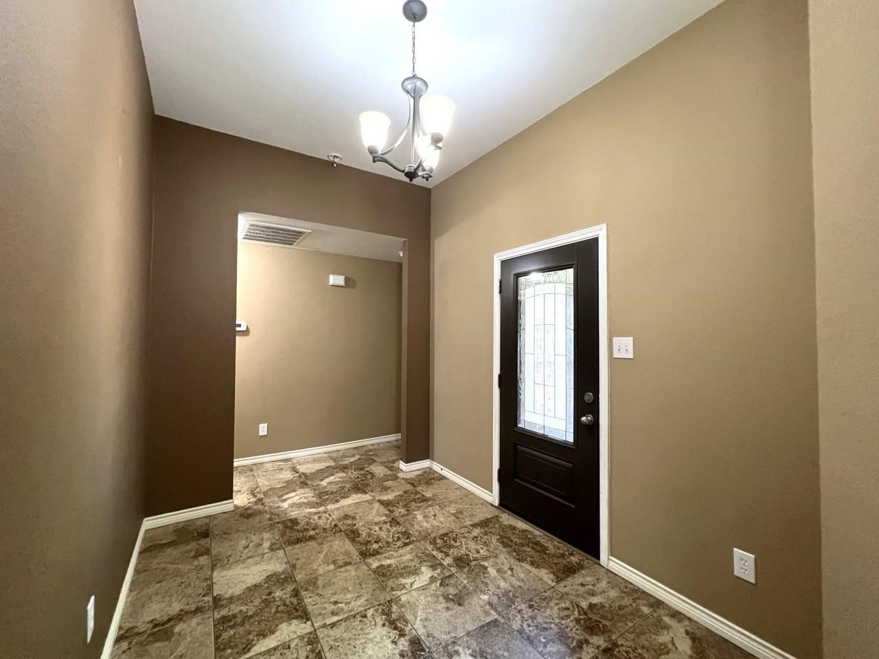 1234 Iowa Rd - Photo 2 of 23