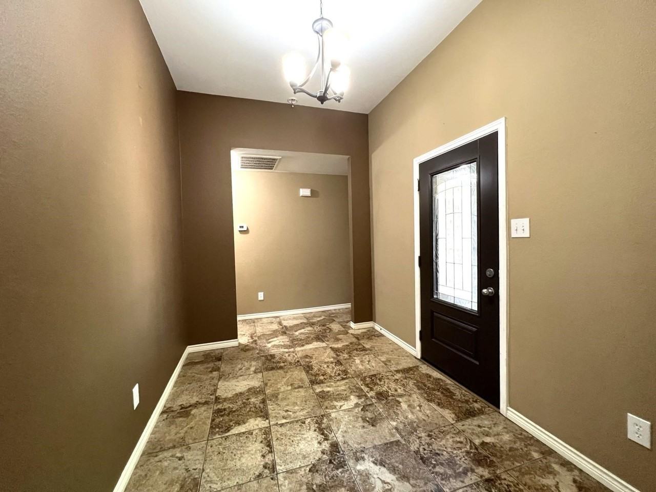 1234 Iowa Rd - Photo 3 of 23