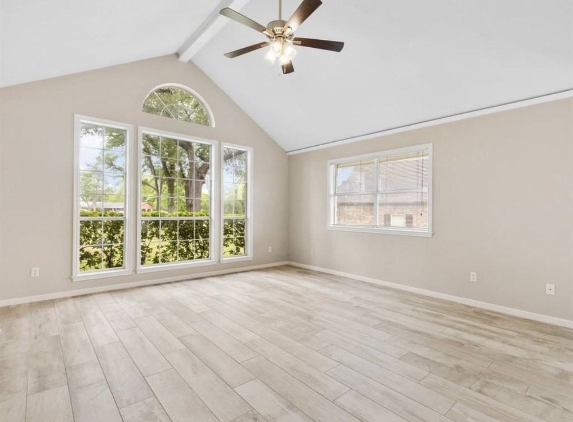 5313 Mission Cir - Photo 3 of 24