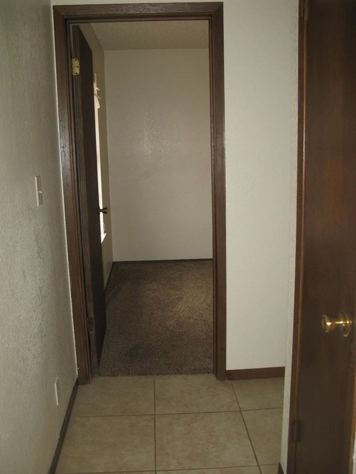 1009 Ne 7th St #C - Photo 5 of 7