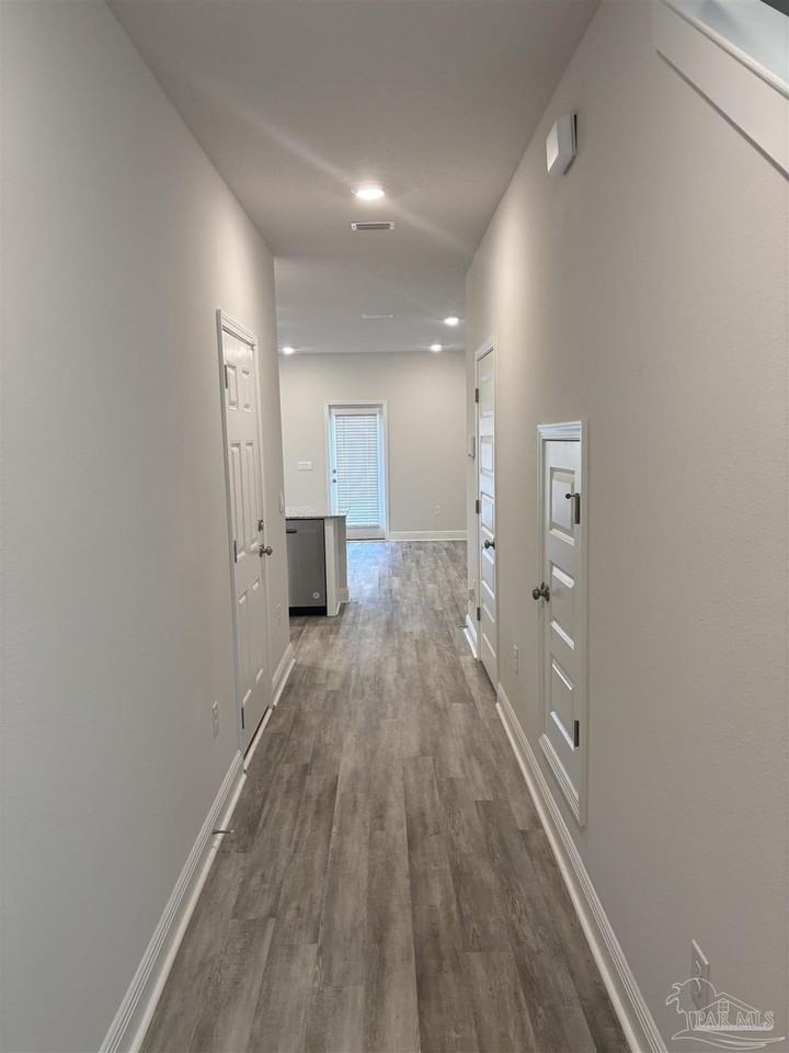 1202 Fairchild Village Dr - Photo 5 of 13